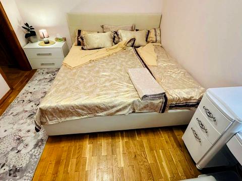 квартира по адресу Анны Ахматовой ул., 14-Б