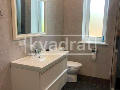 дом по адресу 2-га Будівельників вул.