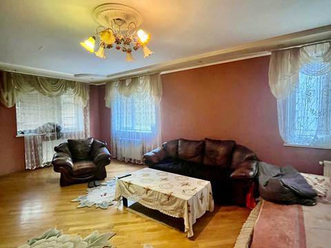 будинок за адресою Андрея Шептицького вул.