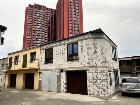 комерційна за адресою Степана Бандери просп. (Московський), 30
