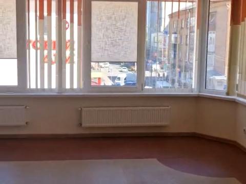 комерційна за адресою Соборна вул., 11