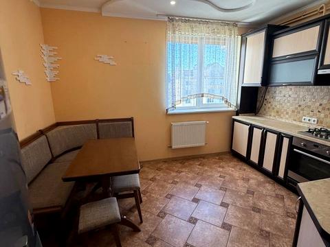 квартира за адресою Василя Симоненка вул., 33