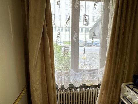 комерційна за адресою Василя Симоненка вул., 2