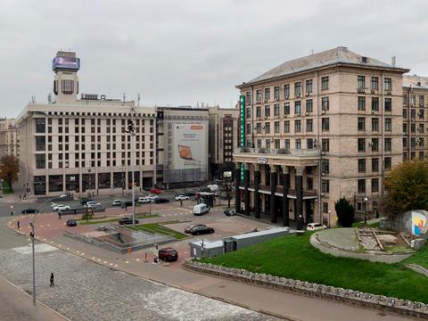 коммерческая по адресу Крещатик ул., 7/11