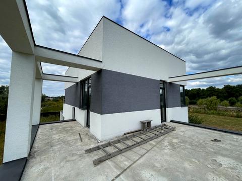 дом по адресу с. Вишенки, Лесі Українки