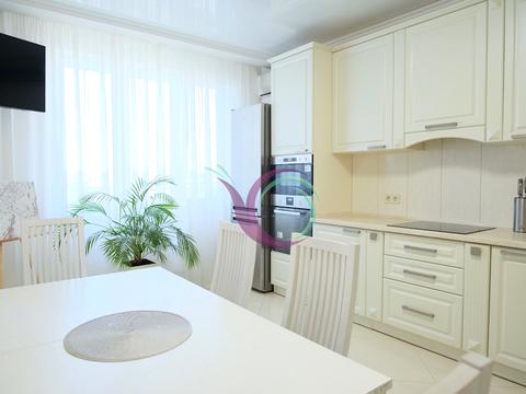 квартира за адресою Героїв полку Азов, 4В