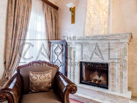 будинок за адресою світанкова, 10