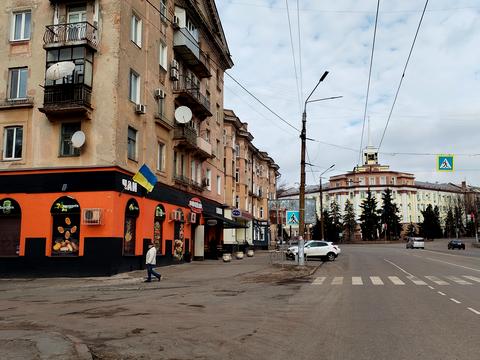 квартира за адресою Зимових Походів вул. (Симбірцева), 1