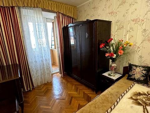 квартира за адресою Володимира Івасюка просп. (Героїв Сталінграду), 11