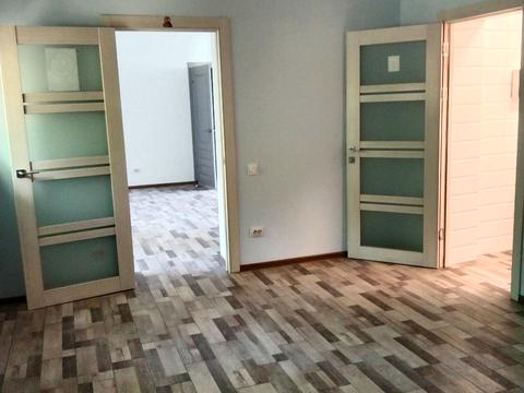 комерційна за адресою Олекси Новаківського вул., 1