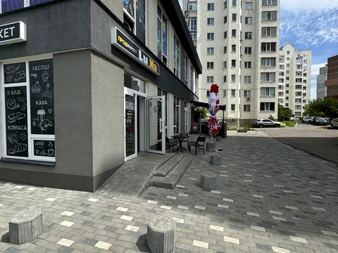 комерційна за адресою Шевченка вул., 6