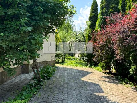 будинок за адресою Берегова вул.
