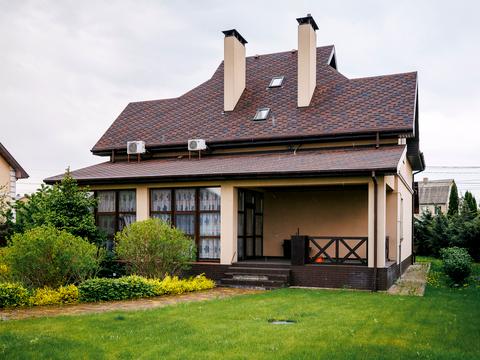 будинок за адресою Українська