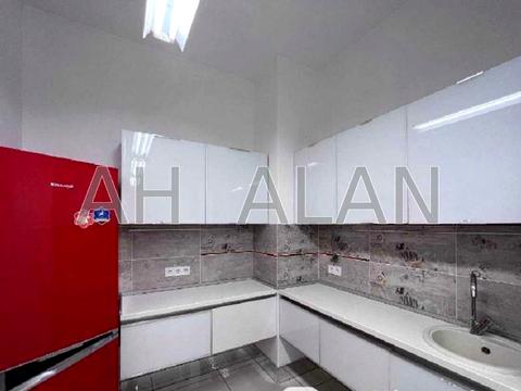 комерційна за адресою Кловський узвіз, 7