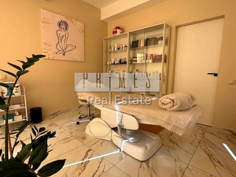 коммерческая по адресу Андрея Верхогляда ул. (Михайла Драгомирова), 14-А