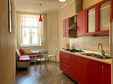 квартира за адресою Софіївська вул., 4