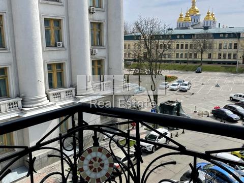 квартира за адресою Десятинна вул., 1/3