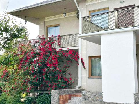 будинок за адресою Мешкова