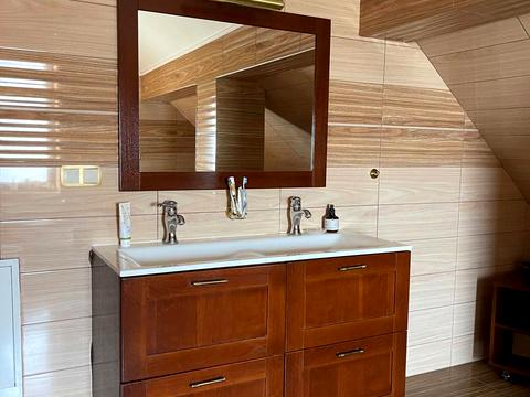 будинок за адресою 12-Ентузіастів, 18