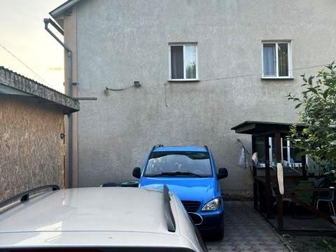 будинок за адресою Шептицького вул.