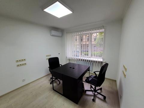 комерційна за адресою Левандовська вул. (Аніщенка), 14