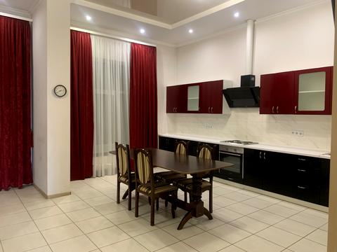 квартира за адресою Ревуцького вул., 9