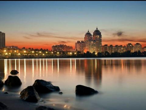 квартира за адресою Героїв полку "Азов" вул. (Маршала Малиновського), 32-А