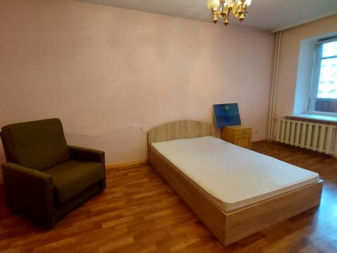 квартира за адресою Анни Ахматової вул., 16-Б