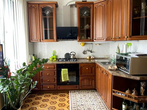 квартира за адресою Трьохсвятительська вул., 9
