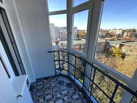квартира за адресою Соборності вул. (Жовтнева), 58