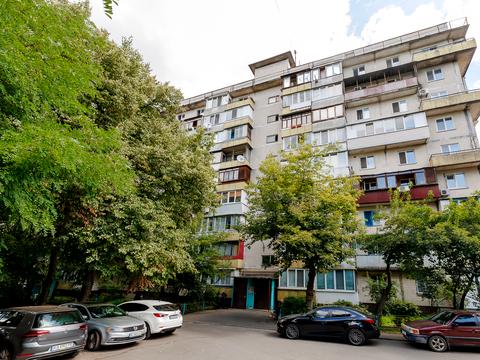 квартира за адресою Автозаводська вул., 25