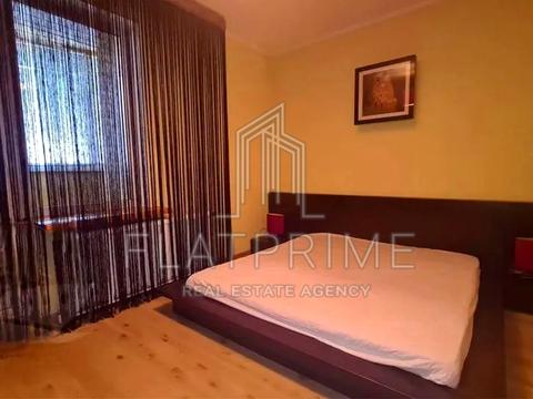 квартира за адресою Анни Ахматової вул., 18