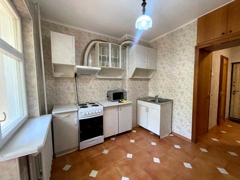 квартира за адресою Євгена Чикаленка вул., 56/2