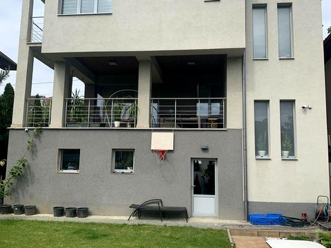 будинок за адресою Далека вул.