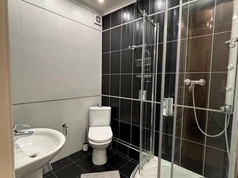 квартира за адресою Івана Мазепи вул. (Січневого Повстання), 7