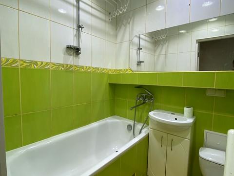 квартира по адресу Строителей ул., 27