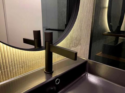 квартира по адресу Ревуцкого ул., 40-В