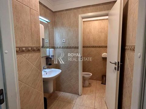 комерційна за адресою Михайлівська вул., 18