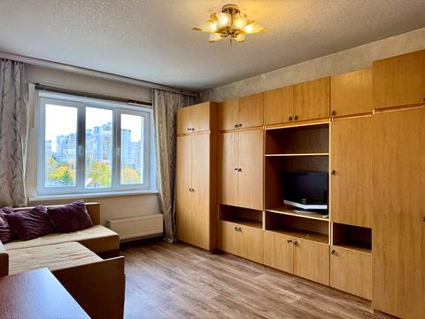 квартира за адресою Академіка Єфремова вул. (Командарма Уборевича), 15