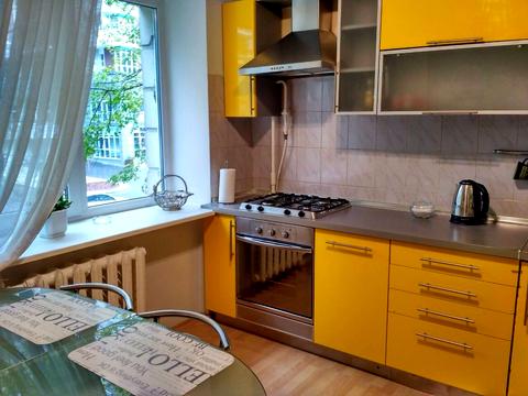 квартира за адресою Василя Тютюнника вул. (Анрі Барбюса), 56