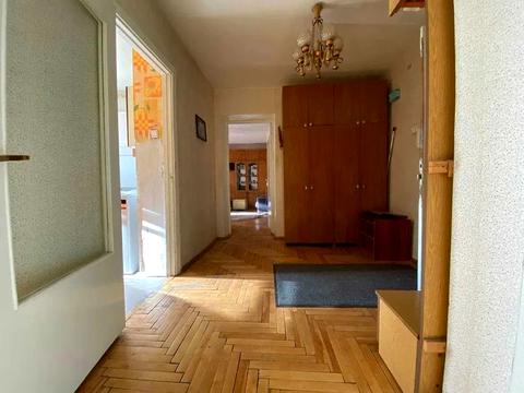 квартира за адресою Стадіонна вул., 6