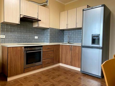 квартира за адресою Ревуцького вул., 54