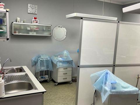 комерційна за адресою В'ячеслава Чорновола вул., 2