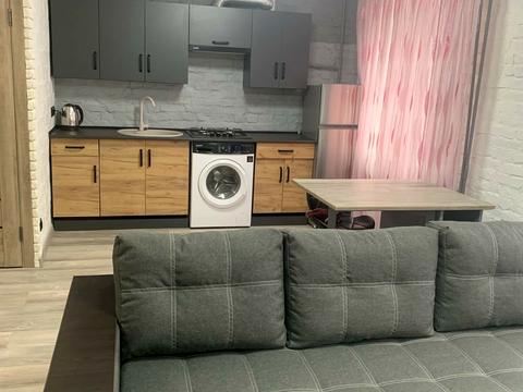 квартира за адресою Почайнинська вул., 50/49