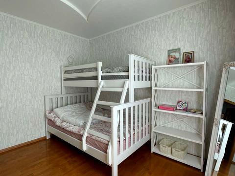 квартира за адресою Космічна вул., 3-А