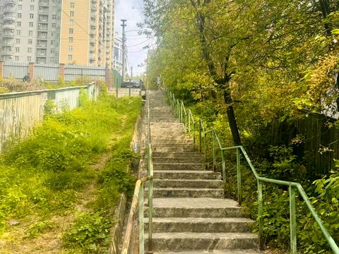участок по адресу Правобережная ул., 18