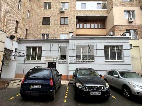 коммерческая по адресу Оболонская ул., 12