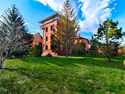 будинок за адресою Бориспільський