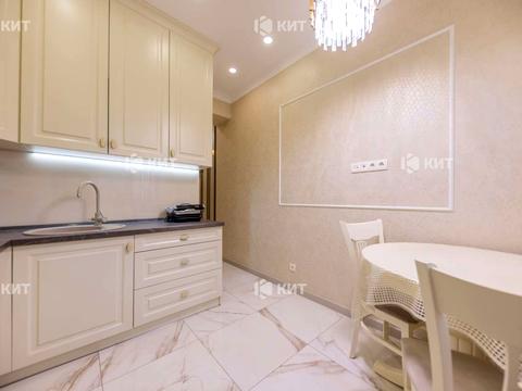квартира за адресою Конституції пл., 20
