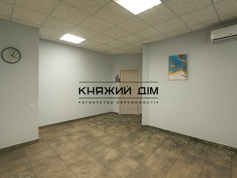 квартира за адресою Рея Бредбері вул., 5/15